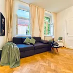 Stylish 2Br Apt Prime Location By Westbahnhof