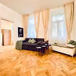 Stylish 2Br Apt Prime Location By Westbahnhof