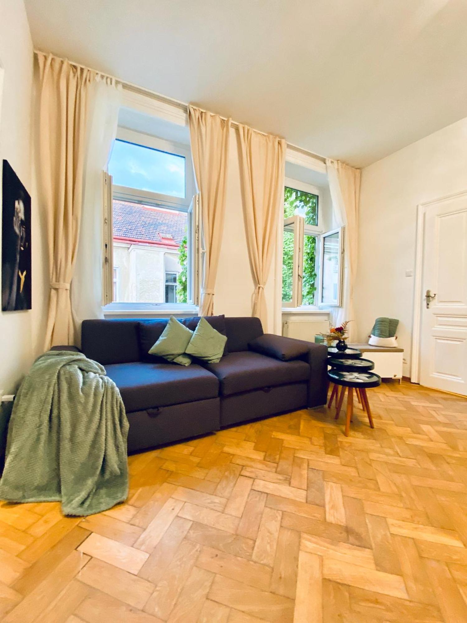 Apartment Stylish 2br Prime Location By Westbahnhof Wien