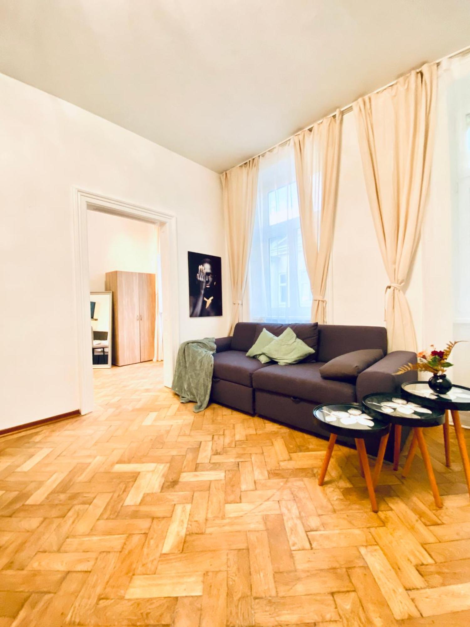 Stylish 2br Prime Location By Westbahnhof *