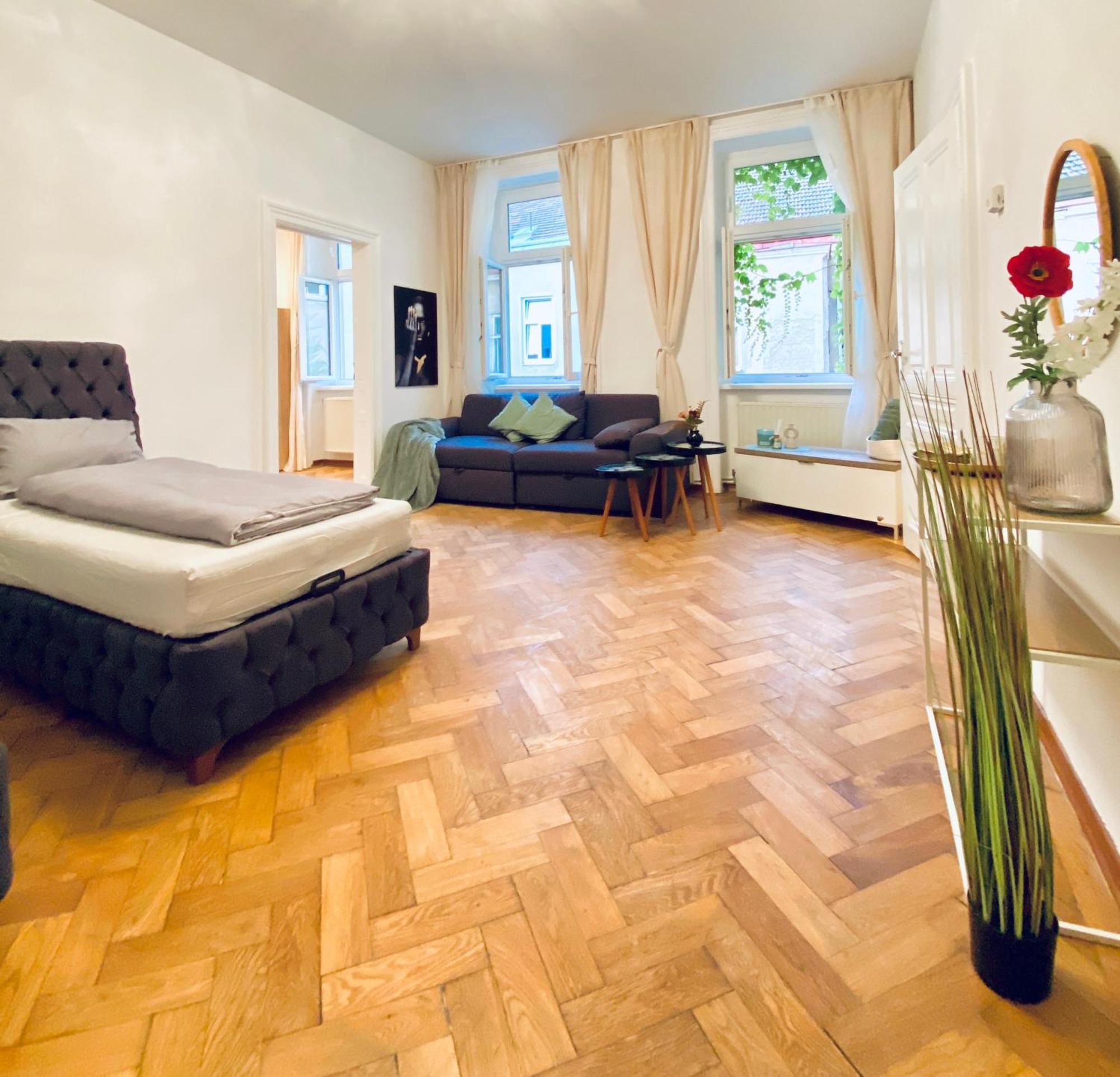 Stylish 2br Prime Location By Westbahnhof Wien