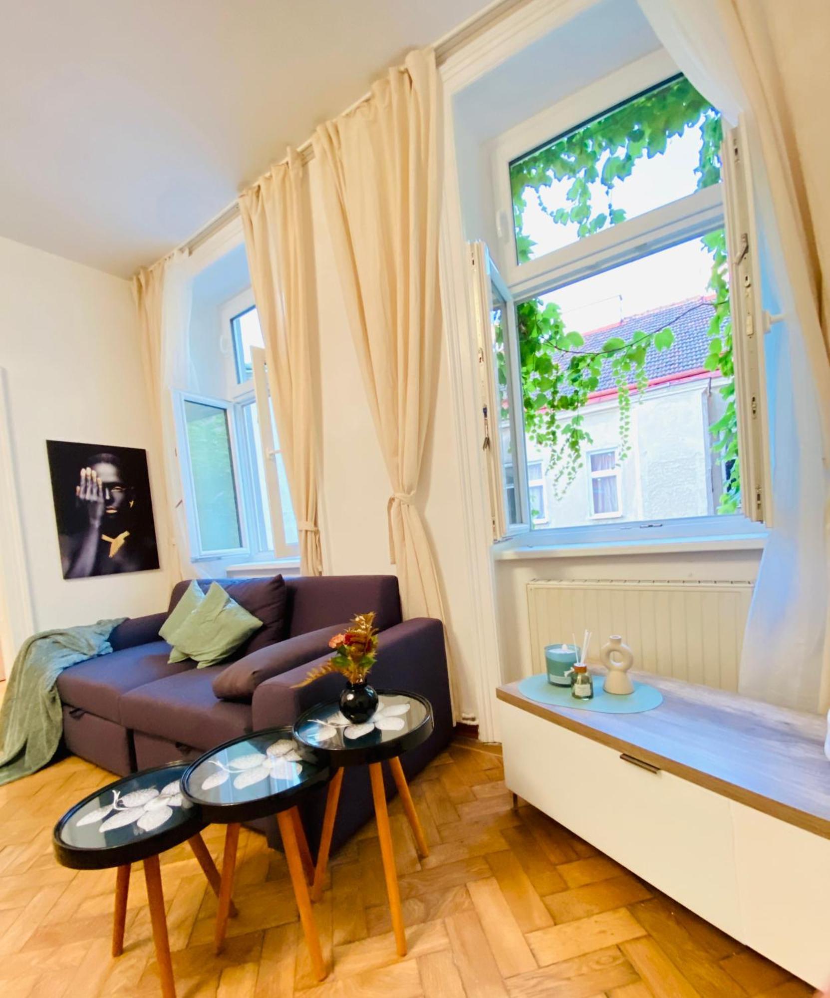 Stylish 2br Prime Location By Westbahnhof * Wien